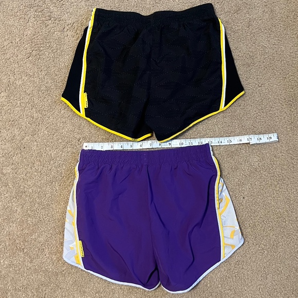 Nike Dri-Fit Running Shorts - Picture 2 of 3